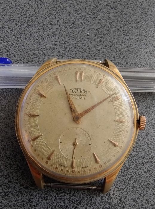 Technos rare watch