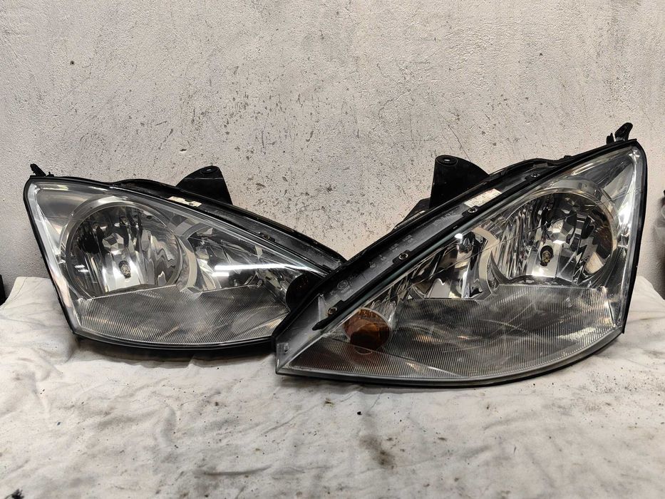 Оригинални фарове Форд Фокус  Ford Focus