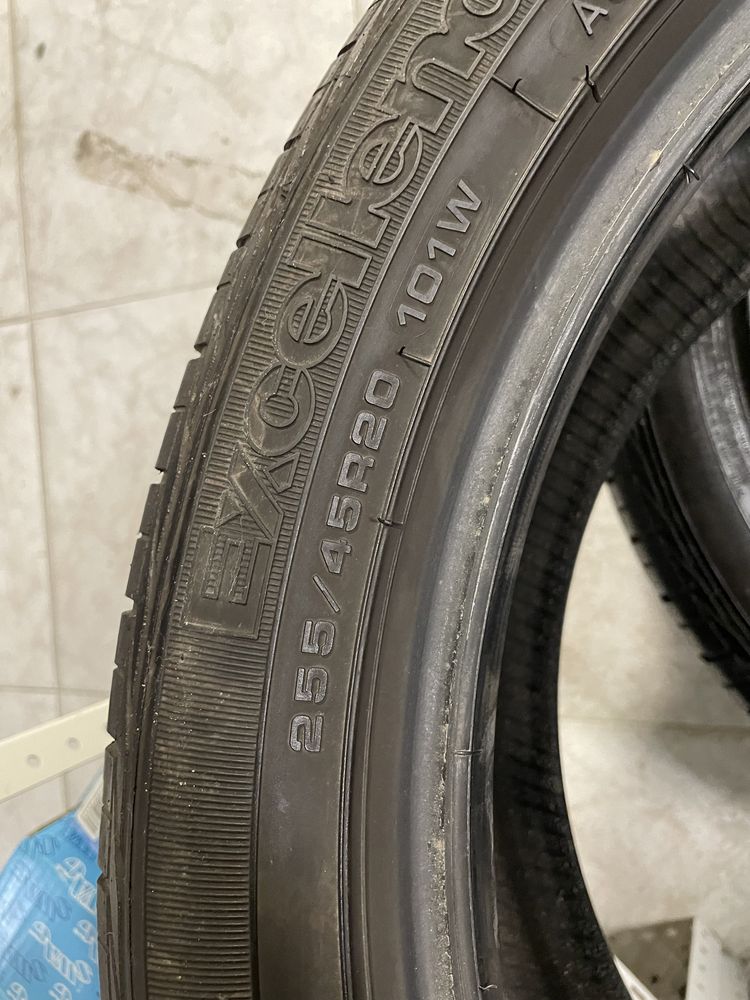 Летни гуми 255/45 20 goodyear