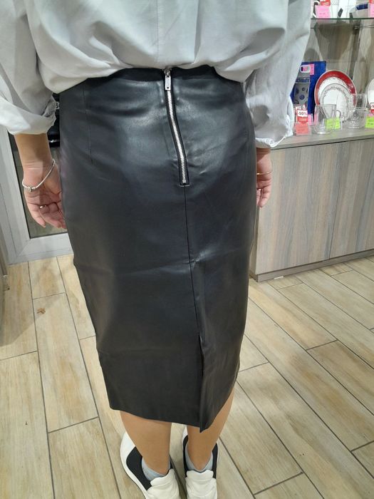 Кожаная юбка - карандаш