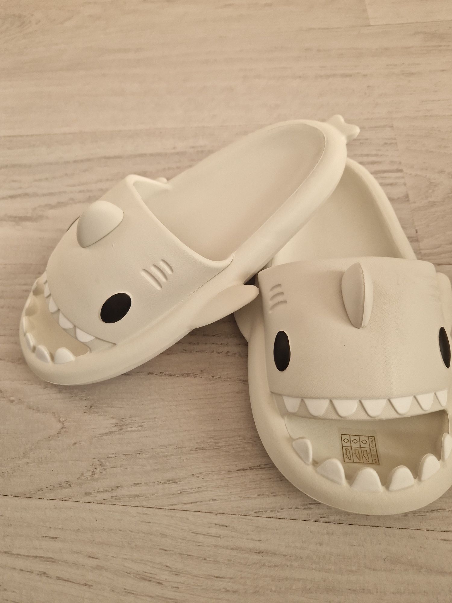 Papuci casa / plaja comfy shark / rechini unisex 20, 36-37 , 38-39,
