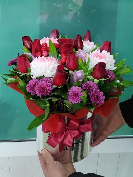 Доставка шикарных свежих цветов.