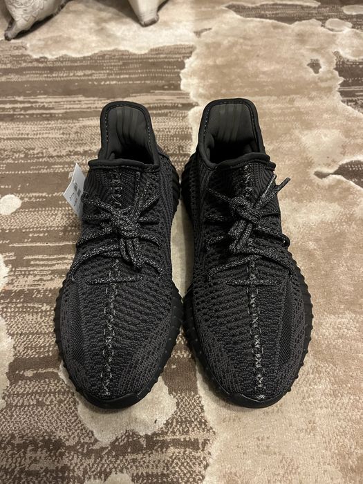 Yeezy 350 V2 Boost, 41 1/3, noi cu eticheta