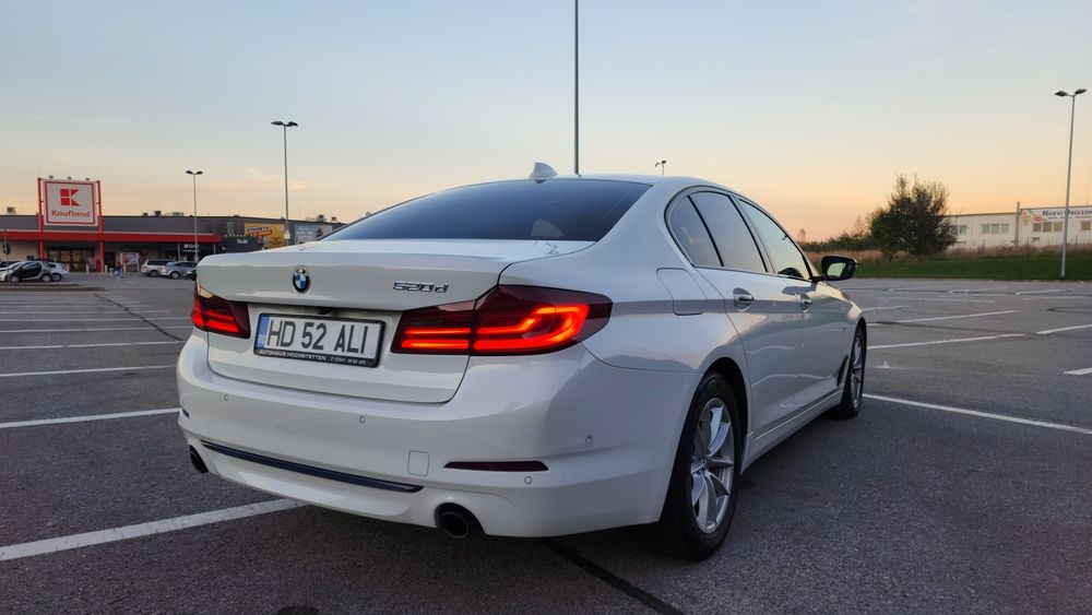Bmw Seria 5 G30  520d SportLine