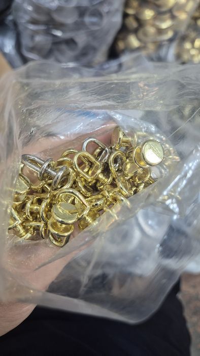 Потолочный пластик Карнизы