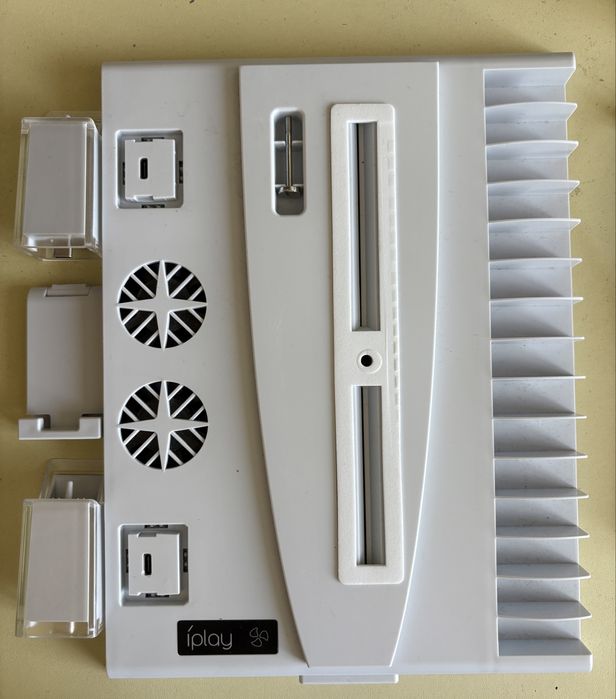 !!!СПЕШНО!!! SONY PlayStation 5 с 2 джойстика и 2 игри