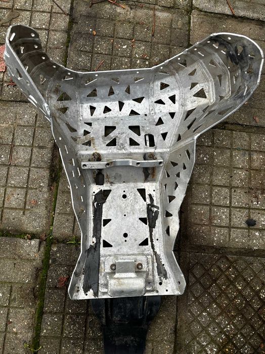 Гард за гайда/двигател KTM/HUSQVARNA 250/300