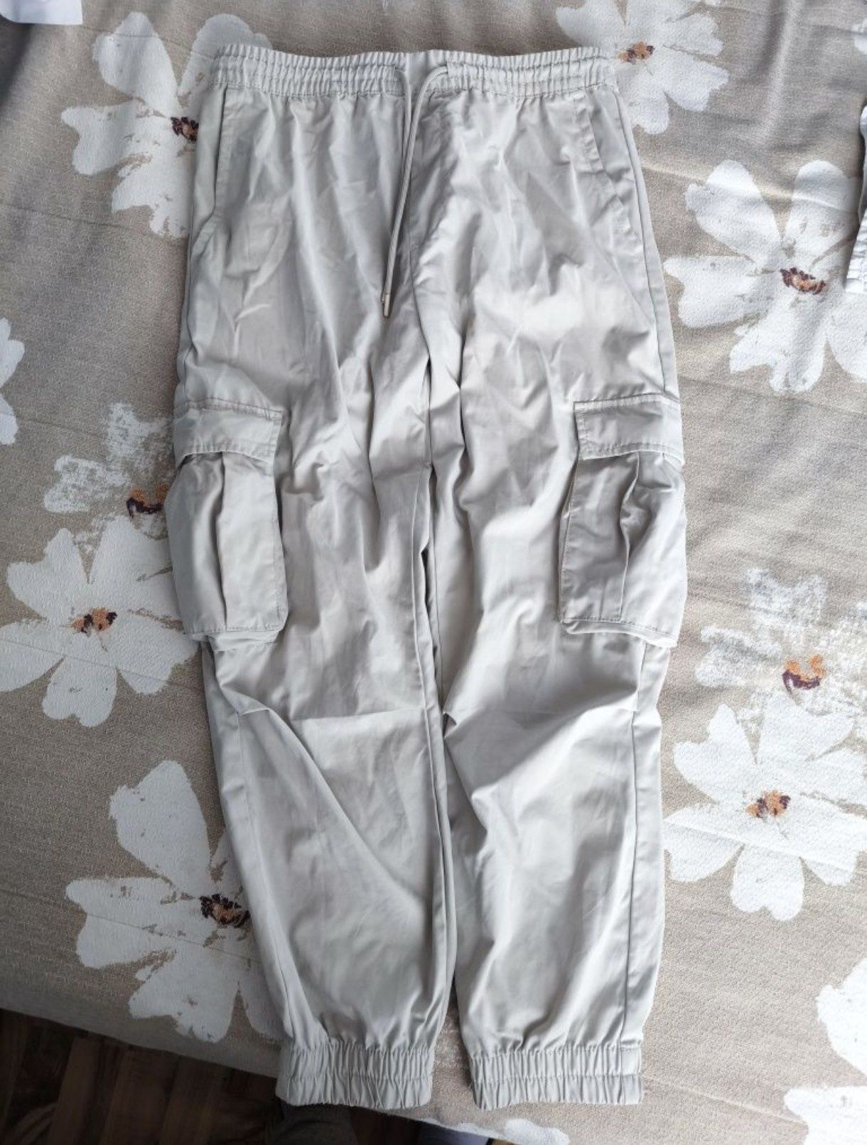 Pantaloni cargo Zara M