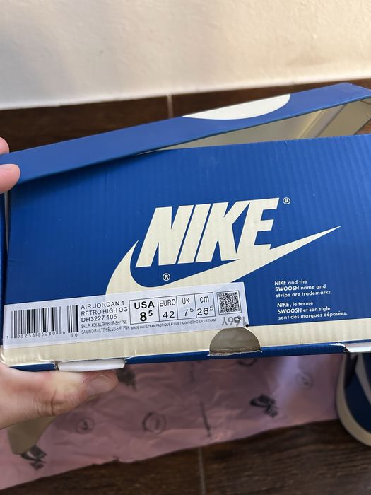 Jordan 1 high X travis scott