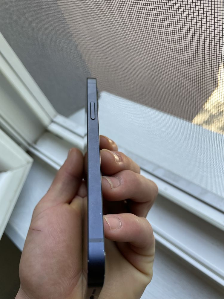 Iphone 12 в Перфектно състояние
