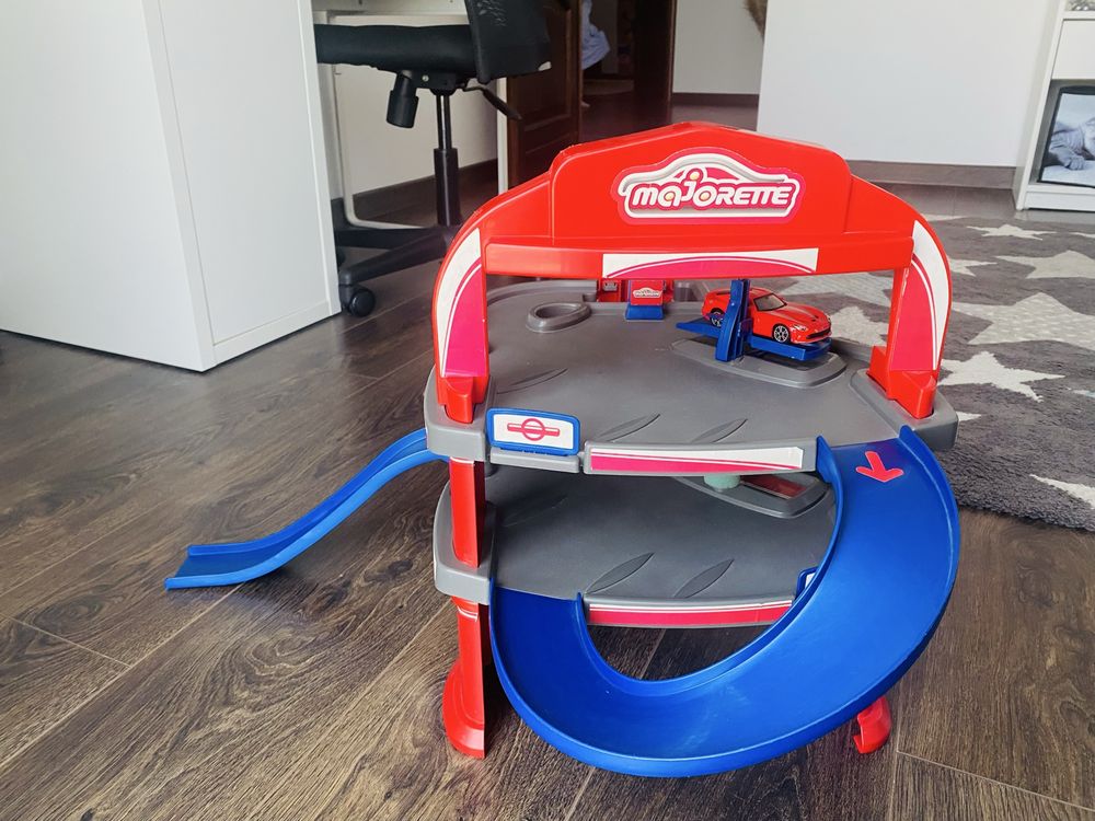 Vand parcare Majorette