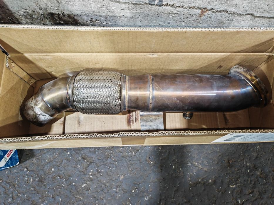 БМВ Х3 М40И Г01 помпа и даунпайп за ъпгрейд и помпа на Б58