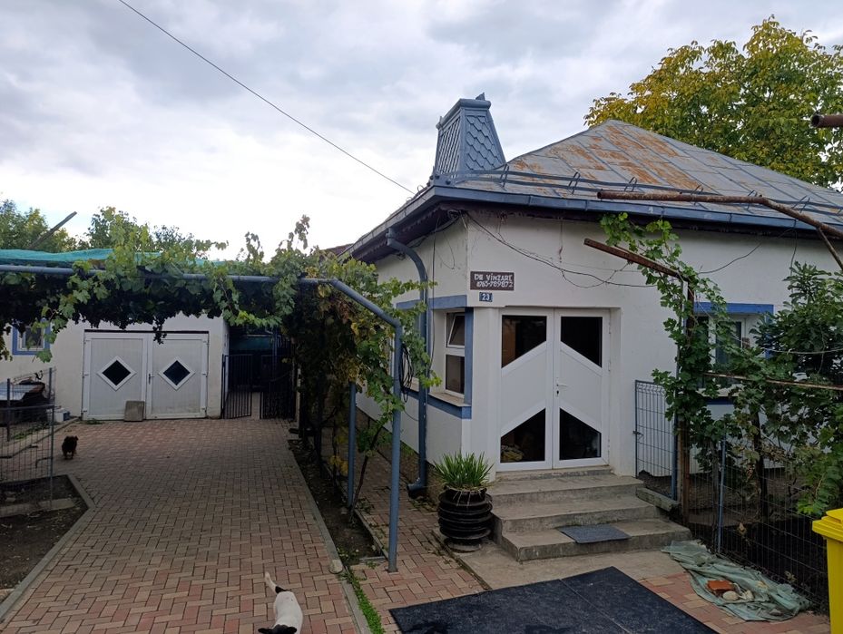 Casa de vânzare  !