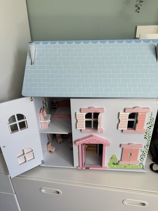 Casuta din lemn Tildo