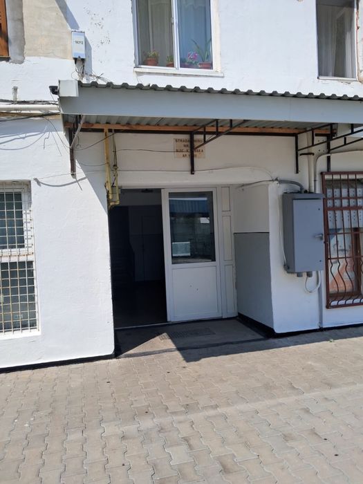De vanzare garsoniera in Floresti/Prahova 15200€(agentie)€