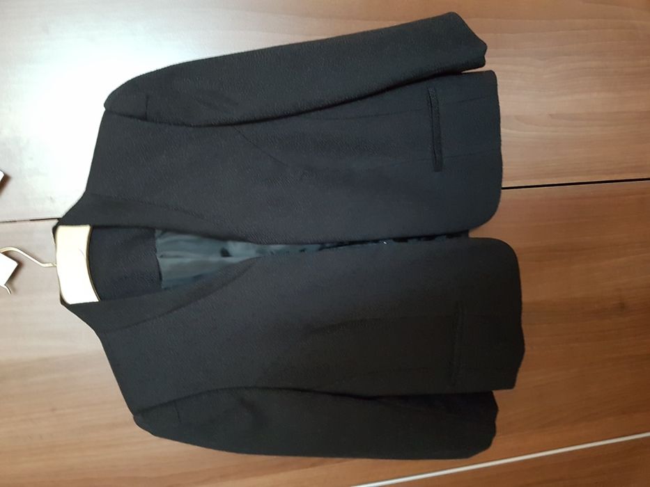 Sacou nou de vanzare