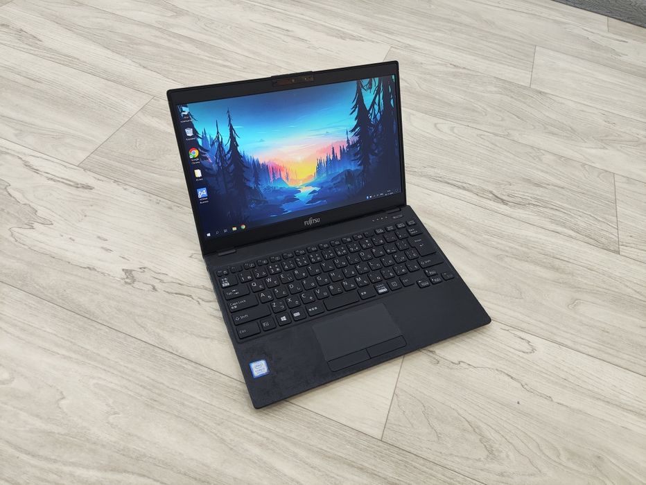 Ультрабук Fujitsu I5 8250