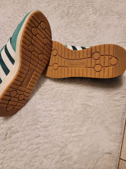 Adidas confort 42 2/3