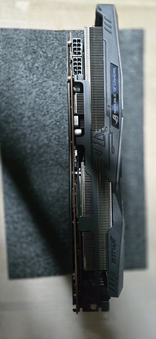 Placa video ASUS AMD Radeon RX 5700 XT Strix Gaming O8G, 8GB