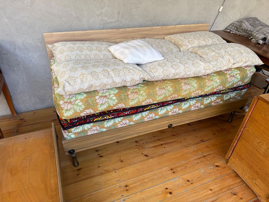 Кровать / Софа бу. 2 штуки