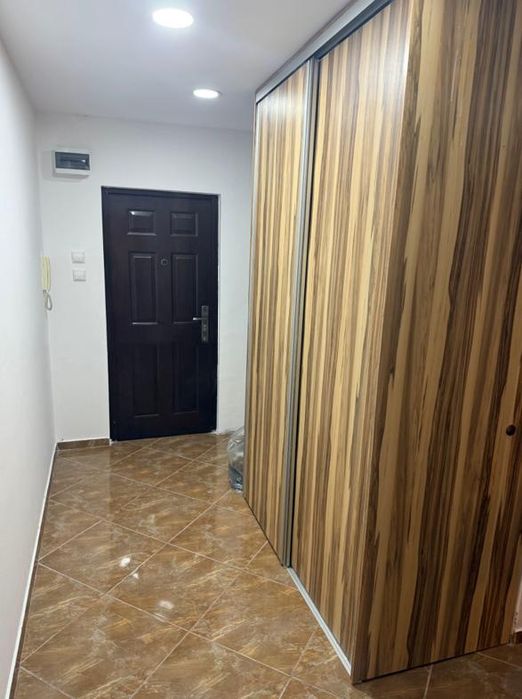 Дава се под наем Тристаен апартамент в София, Младост 4 - 68 кв.м за 715 € - Снимка #8