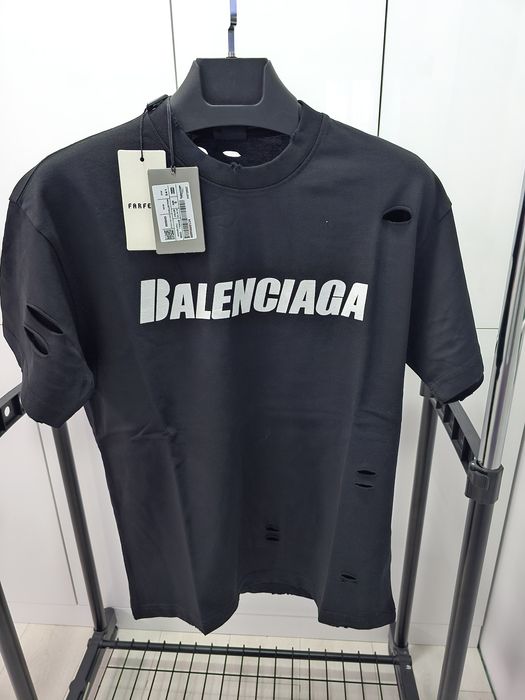 Tricou balenciaga