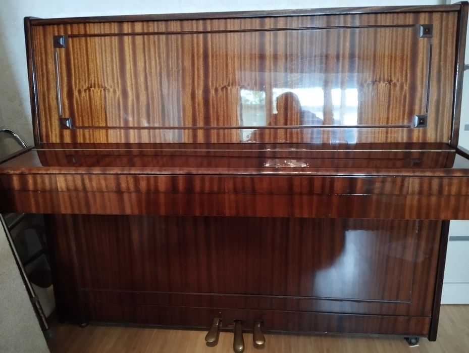 Продам пианино Беларусь.