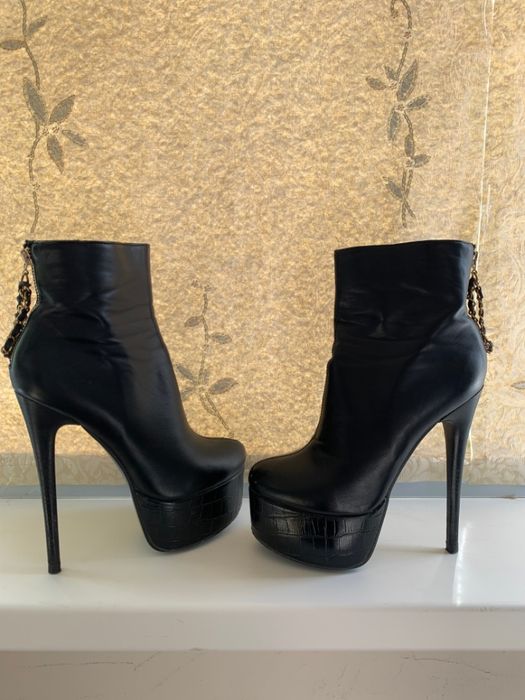 Полусапожки. Отличное состояние. 3 000 тг