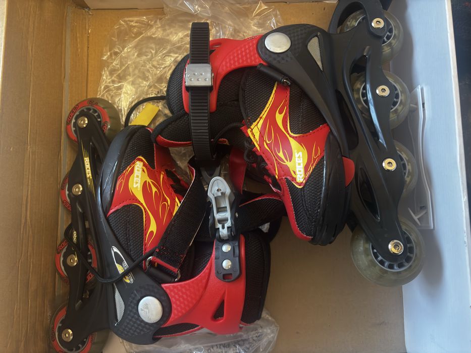 Role copii reglabile 30-33 Roces + cadou manusi