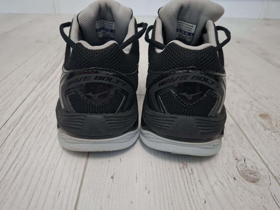 Mizuno wave Bolt 7-Ориг.маратонки