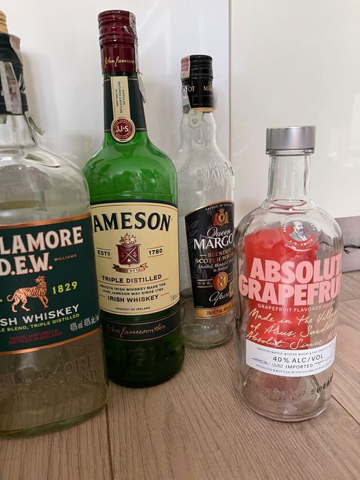 Стъклени бутилки от алкохол бутилка шише стъкло