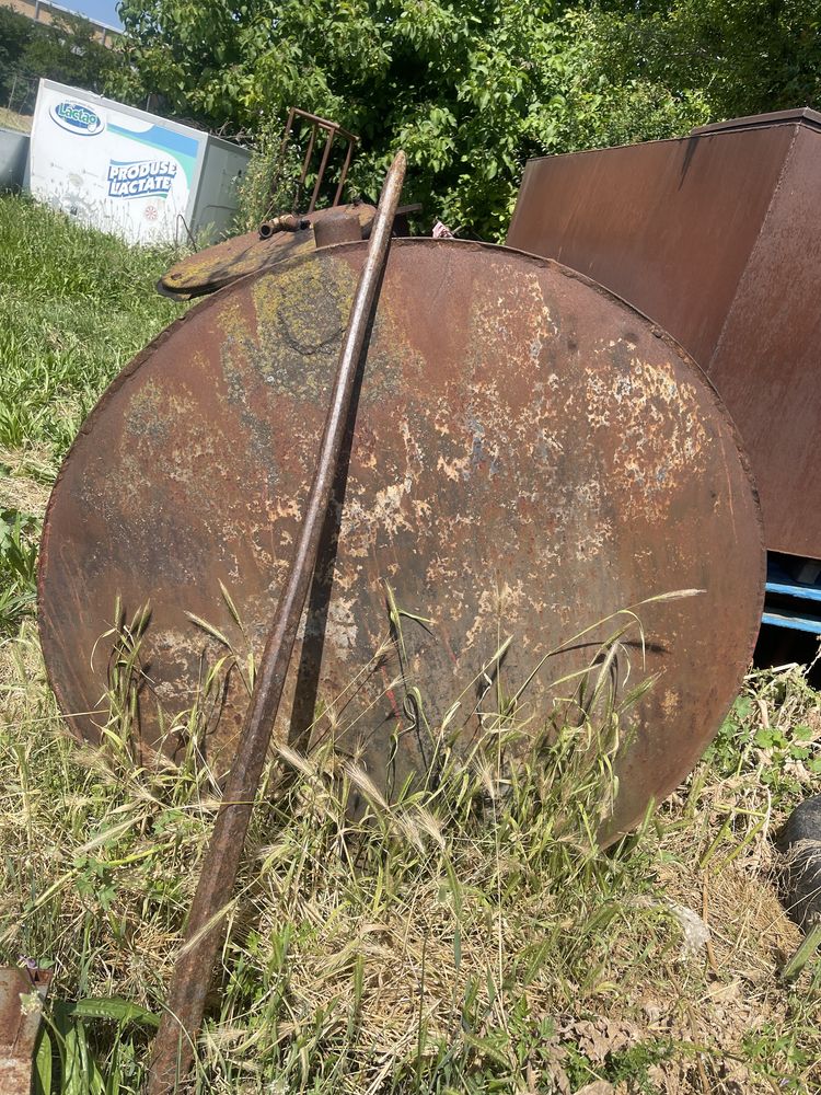 Bazine 2500 de litrii