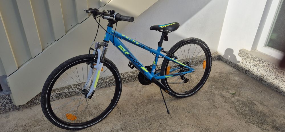 Велосипед Bikesport Rocky 24". 

Размер на колелото: 24