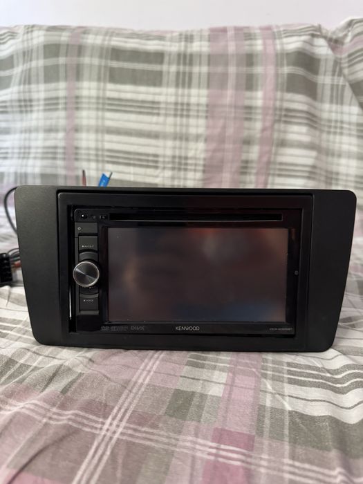 Kenwood DDX4025BT медия