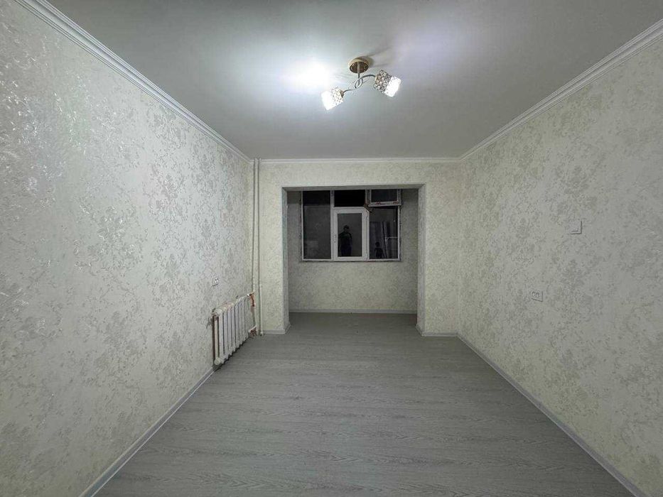 Buxoroda kvartira sotiladi 2 xonali 56m² 1-qavat.