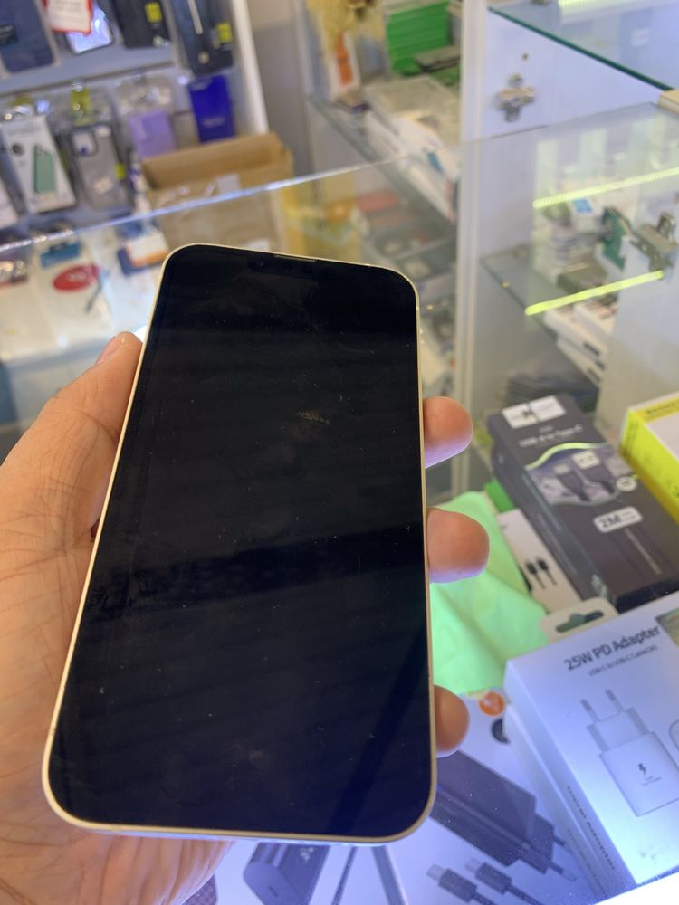 Iphone 13  (256 gb)