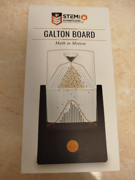 Доска Гальтона- это настольная вероятностная машина