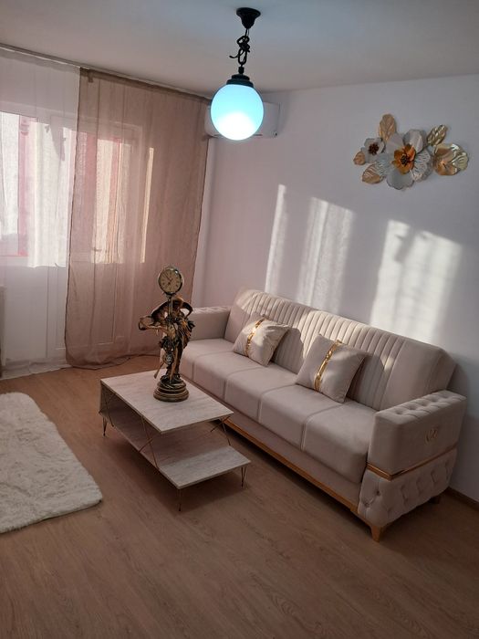 Proprietar Vând Apartament 4 camere Uta et 1/4 centrala proprie  clima