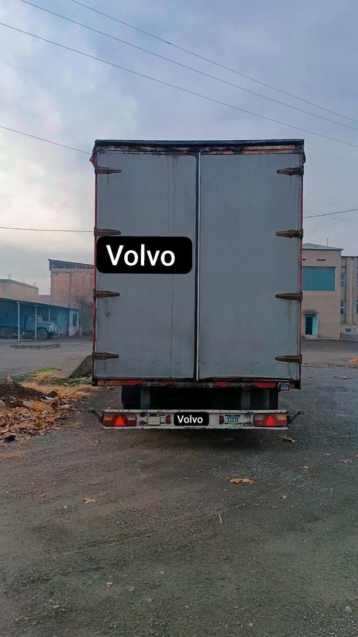 Volvo Паравоз сотилади юриб турган мошина