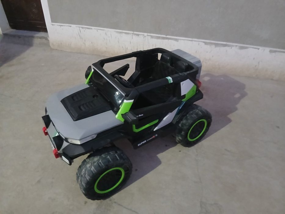 Jeep detiskiy mashina