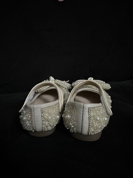 Продаюется туфельки для девочки