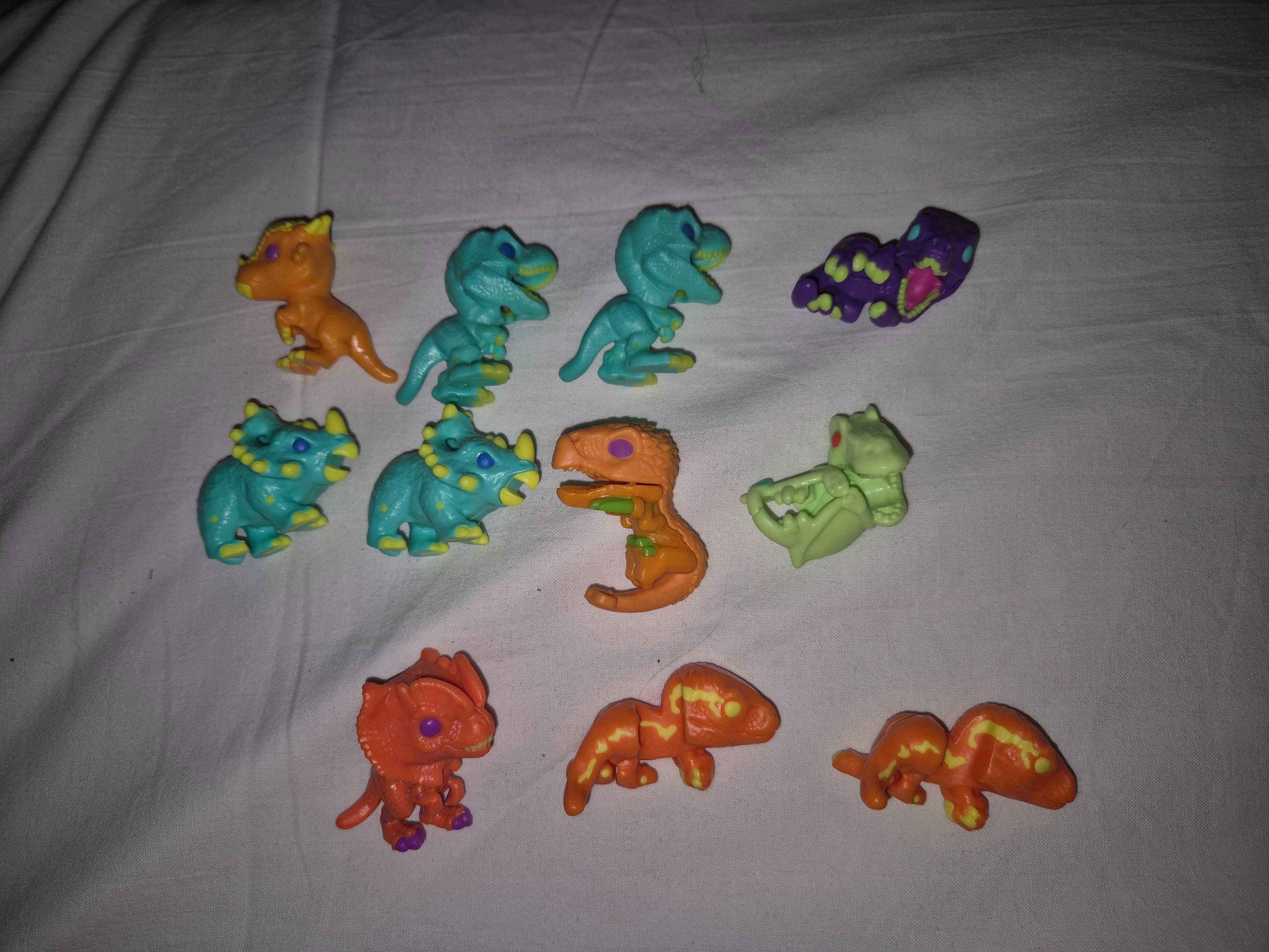 Kinder Joy Jurassic World играчки