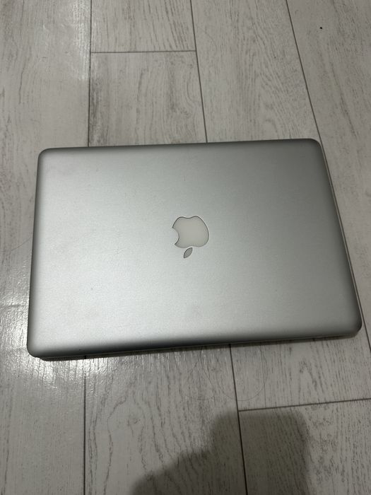 Maccbook ,Ipad в хорошем состояние