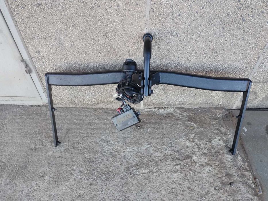 Теглич за Audi A3 и VW Golf 5