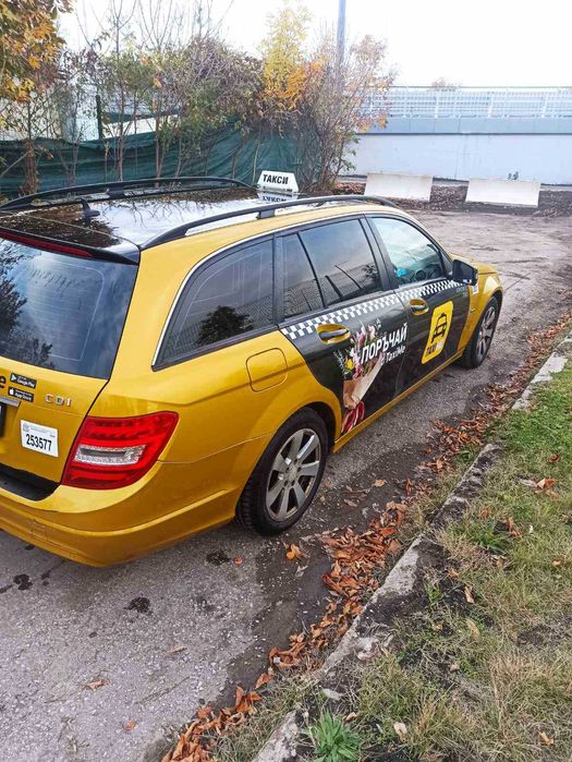 Mercedes C220 2013 г. на 372 хил.км. с разрешително до края на 2025 г.