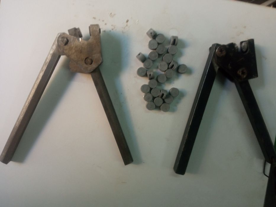 Пломбиратор с пломбами в комплекте