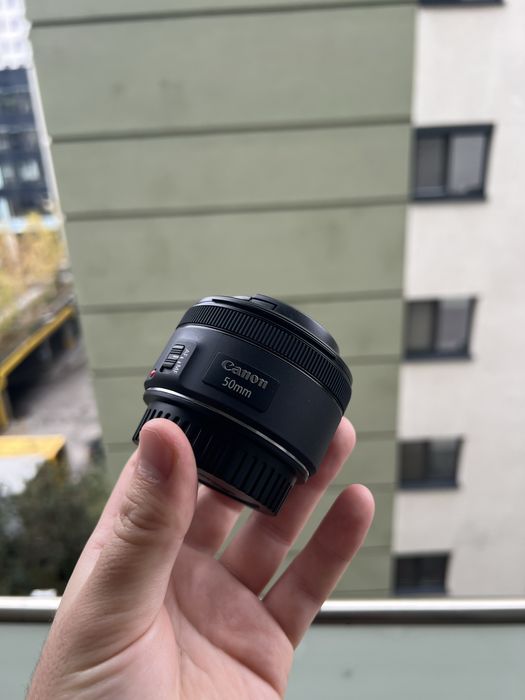 Obiectiv canon EF 50mm F1.8