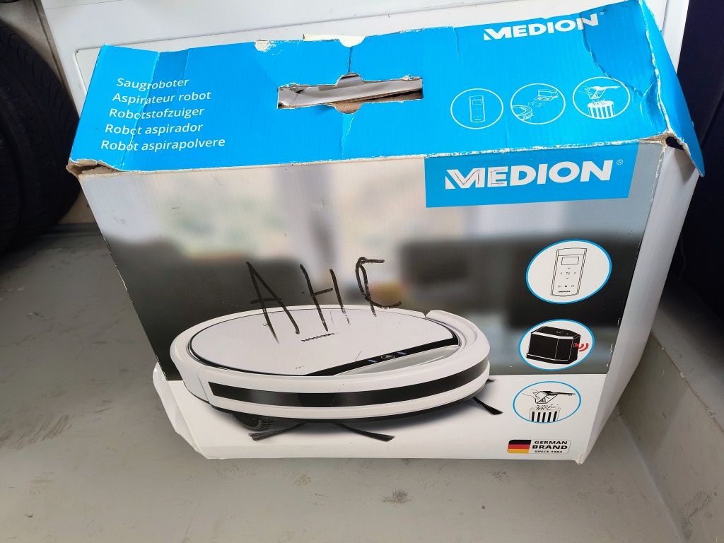 Прахосмукачка робот Medion