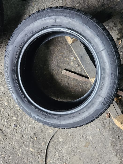 4 anvelope iarna 215 55 17 Bridgestone
