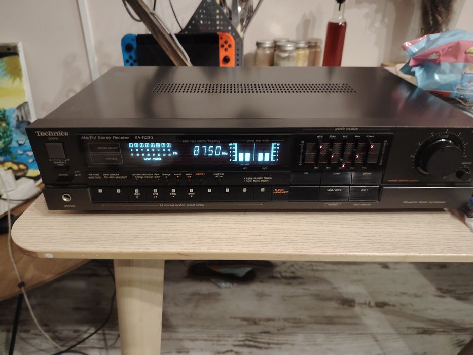 Техникс ! Усилвател + тунер